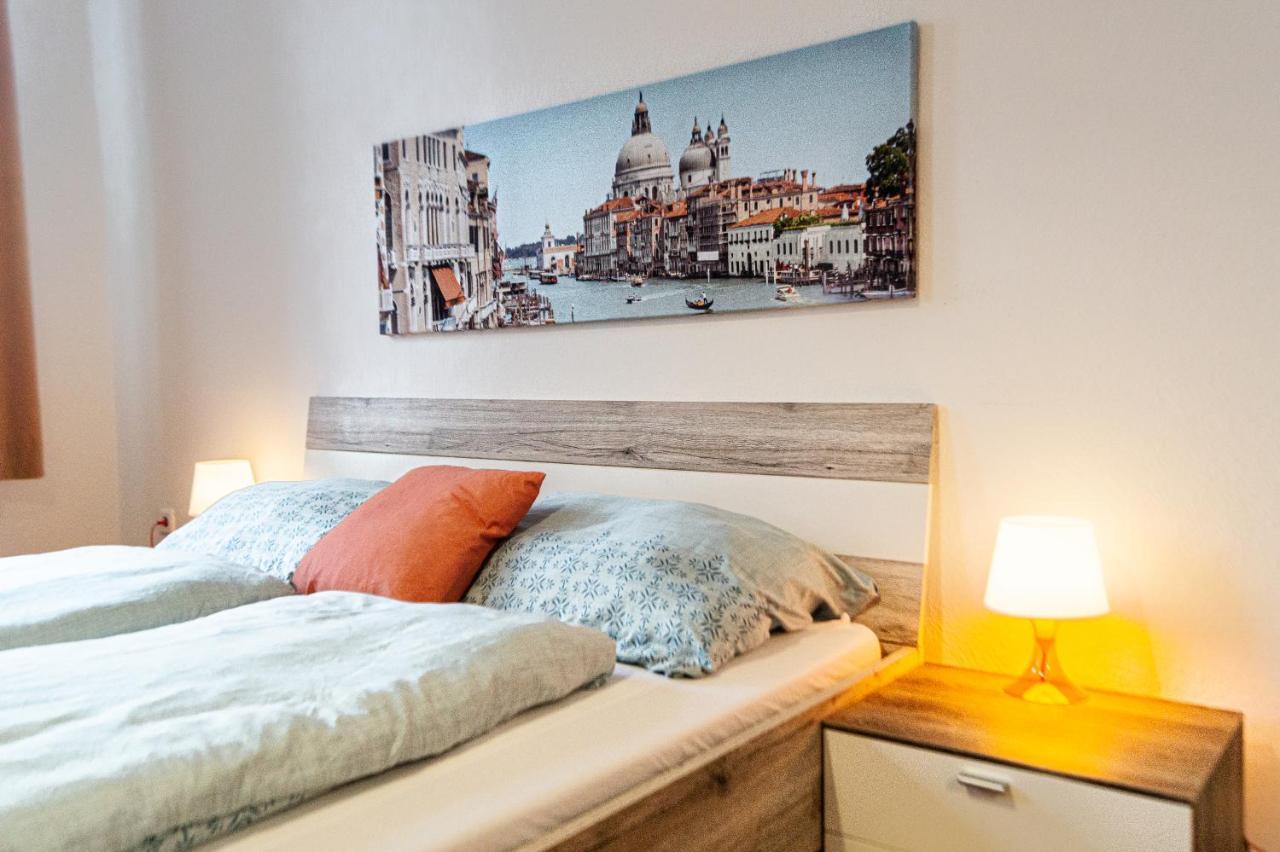 Comfy 2Br- Apartment Near Wiener Stadthalle エクステリア 写真