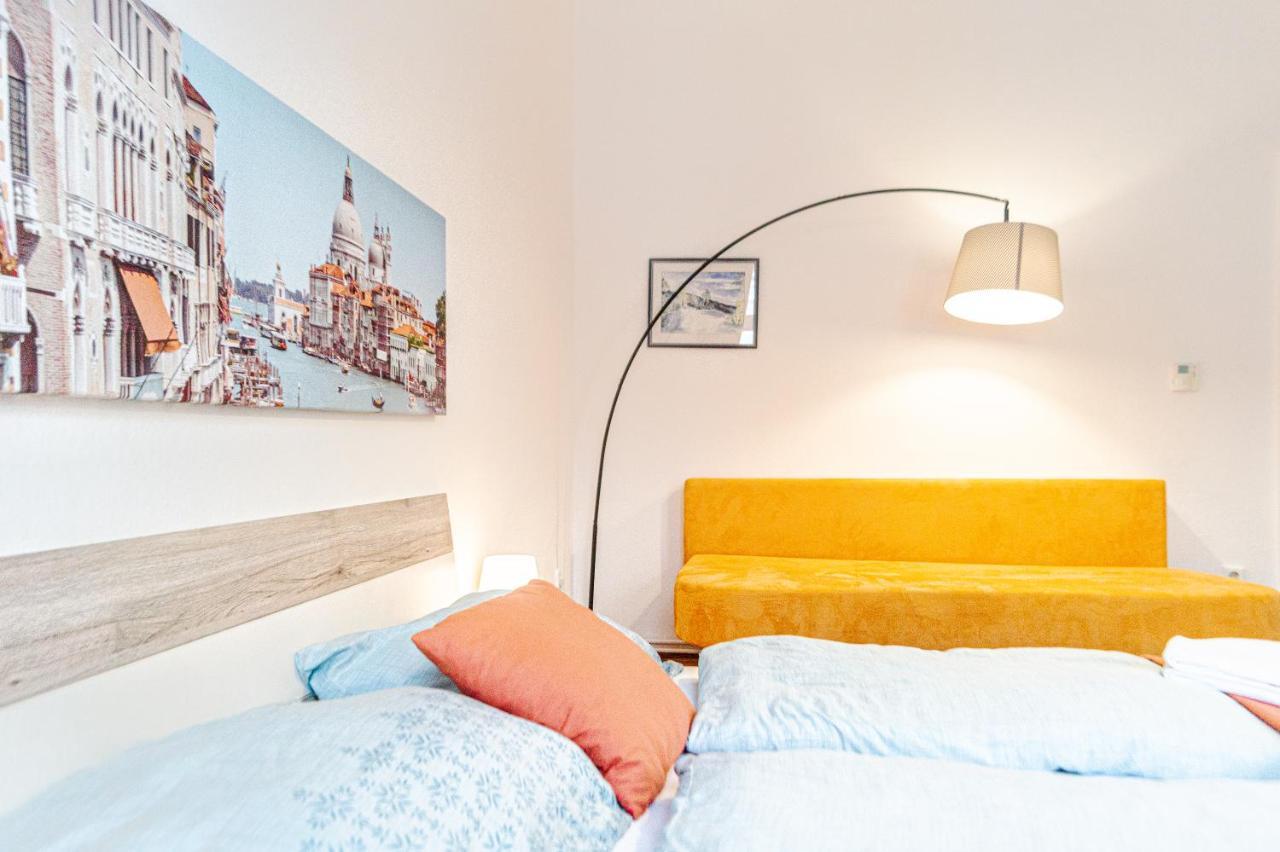 Comfy 2Br- Apartment Near Wiener Stadthalle エクステリア 写真
