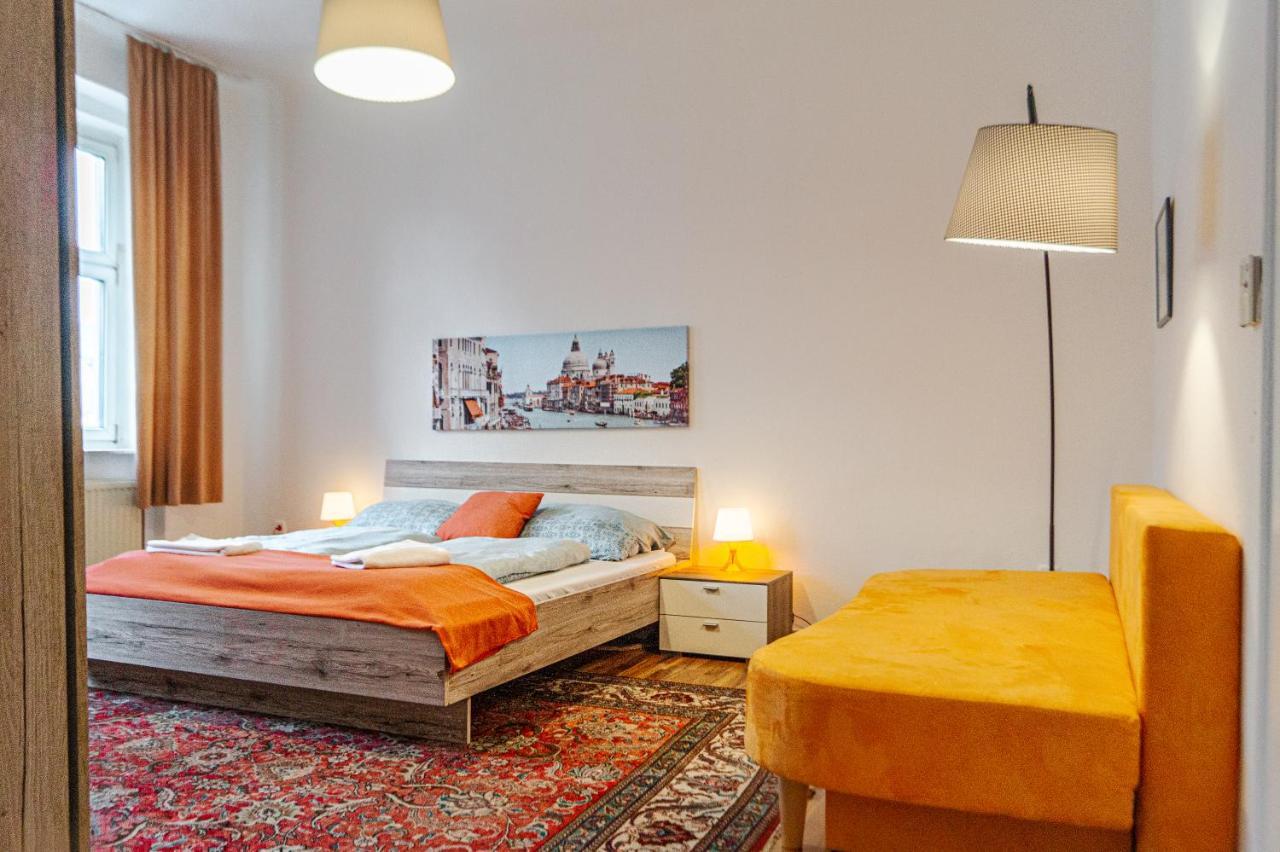 Comfy 2Br- Apartment Near Wiener Stadthalle エクステリア 写真