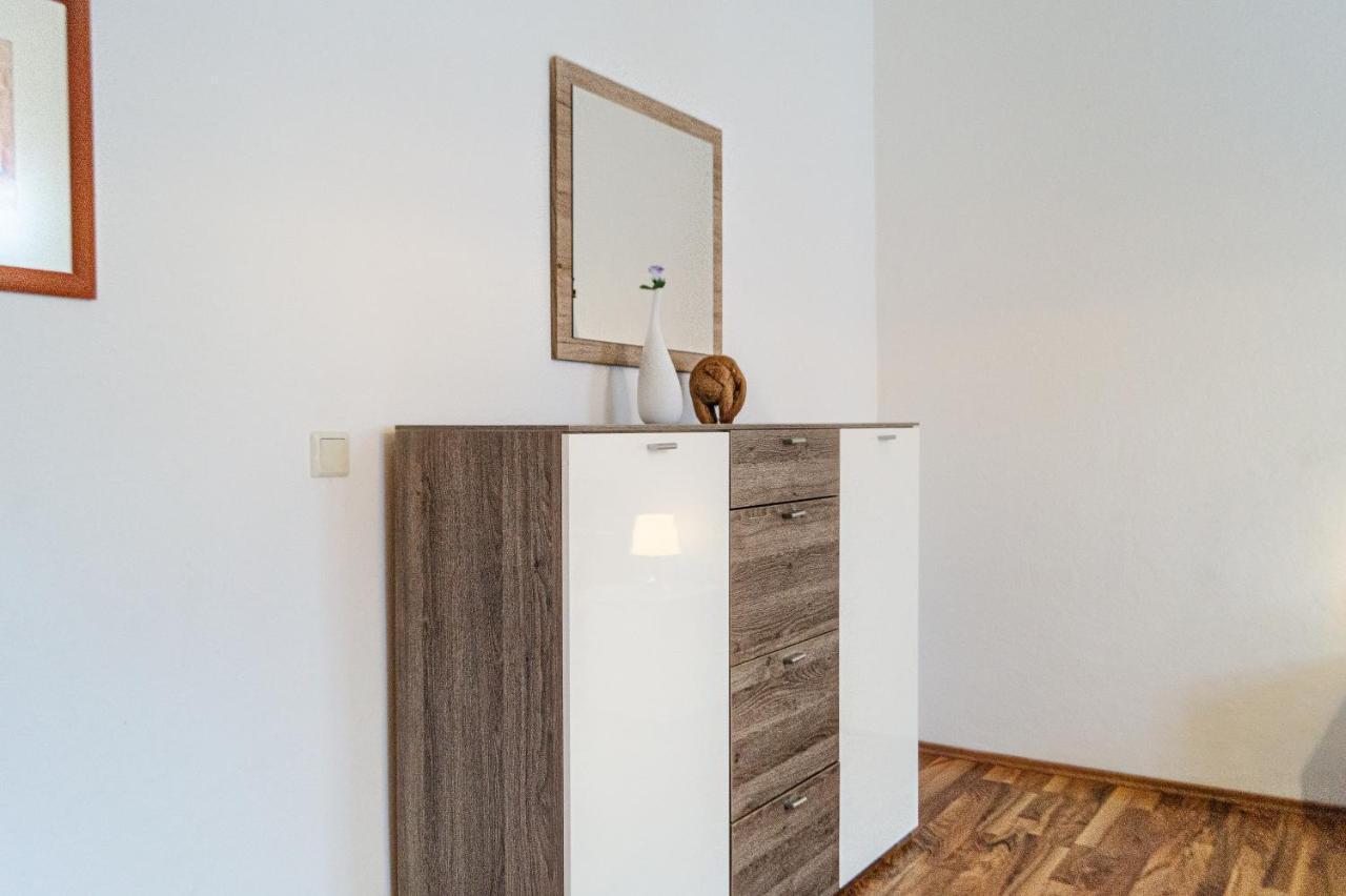 Comfy 2Br- Apartment Near Wiener Stadthalle エクステリア 写真