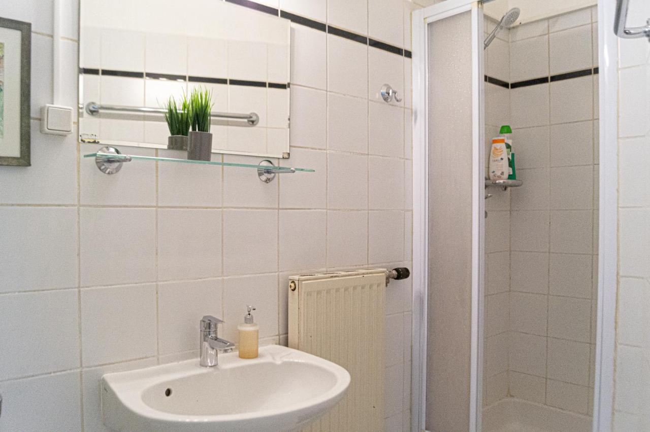 Comfy 2Br- Apartment Near Wiener Stadthalle エクステリア 写真
