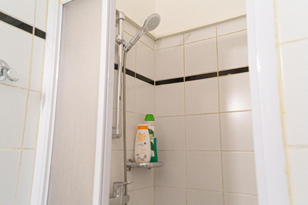 Comfy 2Br- Apartment Near Wiener Stadthalle エクステリア 写真